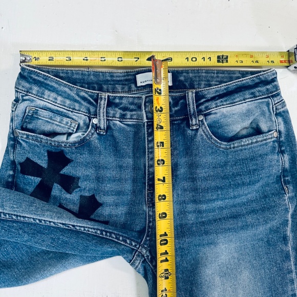 Austin Landing Light Wash Mid Rise Straight Leg Jeans, Size 7/28, Rare - Picture 6 of 9